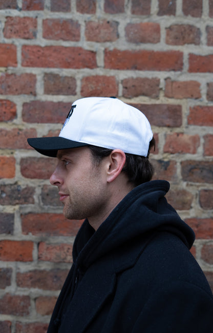 WHATSUP HAT (Black/White)